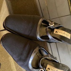 Brighton Vintage Slip- On Pointed Heels (MADE IN ITALY)